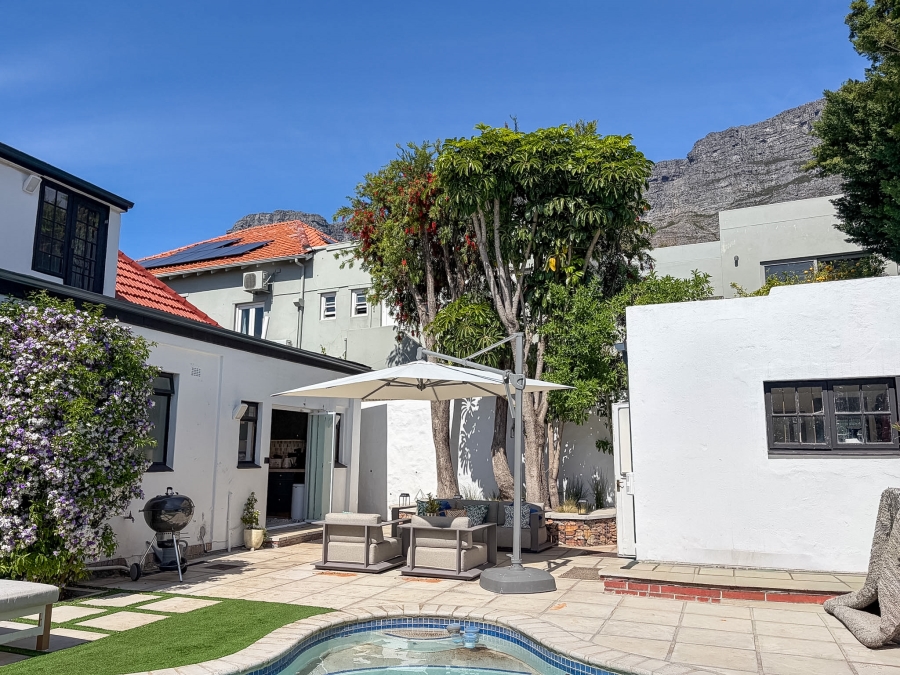 3 Bedroom Property for Sale in Oranjezicht Western Cape